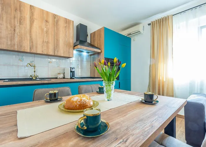 In With Kitchen *